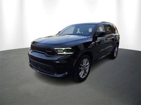 Used 2024 Dodge Durango GT image 2