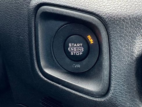 Used 2024 Jeep Wrangler Unlimited Sport AWD/4WD image 28