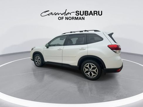 Used 2021 Subaru Forester Premium AWD/4WD image 6