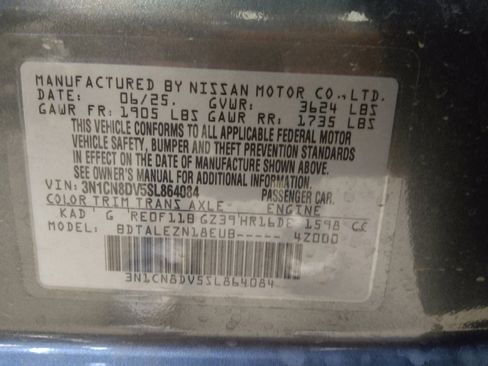 Used 2025 Nissan Versa S w/ Trunk Package FWD image 33