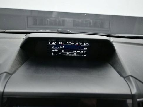 Used 2022 Subaru Forester Limited image 12