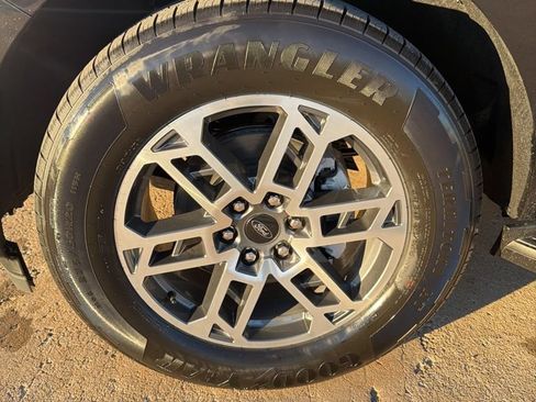 New 2026 Ford Expedition Active RWD image 14