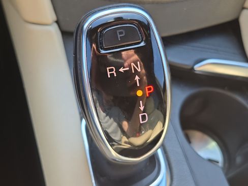 Used 2019 Cadillac XT5 FWD image 30