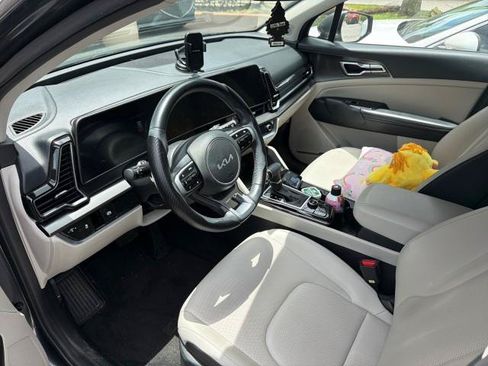 Used 2023 Kia Sportage EX FWD image 3