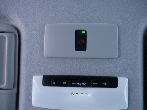 Certified 2024 Nissan Kicks SV image 31