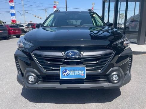 Used 2025 Subaru Outback Premium AWD/4WD image 2