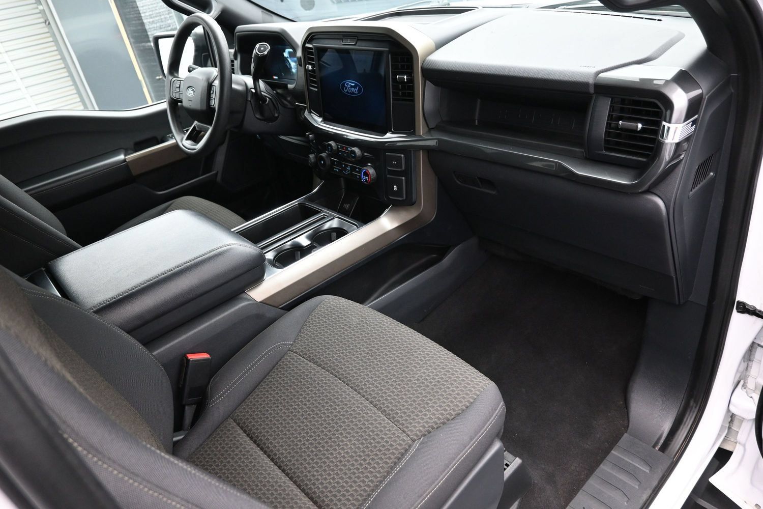 Used 2025 Ford F150 STX w/ Equipment Group 201A FX4 AWD/4WD image 38