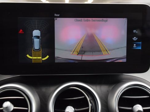 Certified 2022 Mercedes-Benz GLC 300 image 28