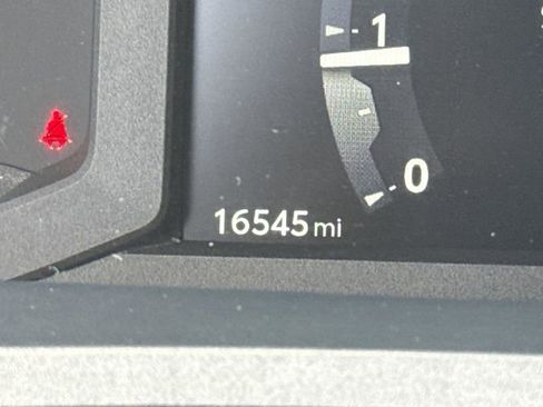 Used 2025 Toyota 4Runner SR5 AWD/4WD image 46