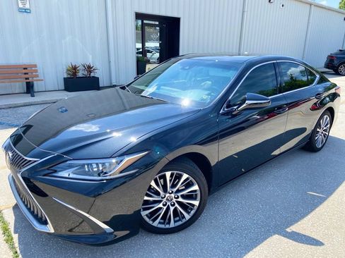 Used 2021 Lexus ES 350 w/ Premium Package FWD image 1