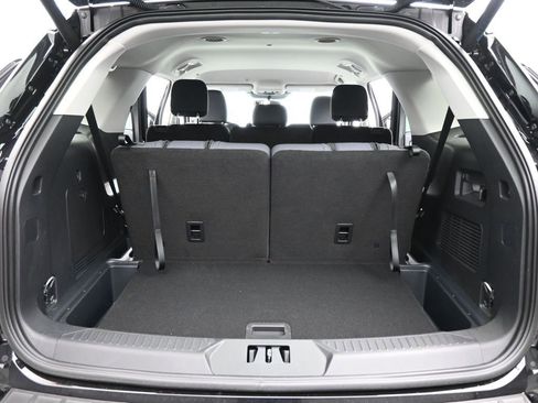 New 2025 Ford Explorer Active image 24