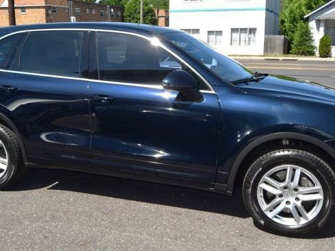 Used 2016 Porsche Cayenne AWD/4WD image 9