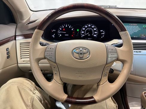 Used 2009 Toyota Avalon Limited FWD image 26