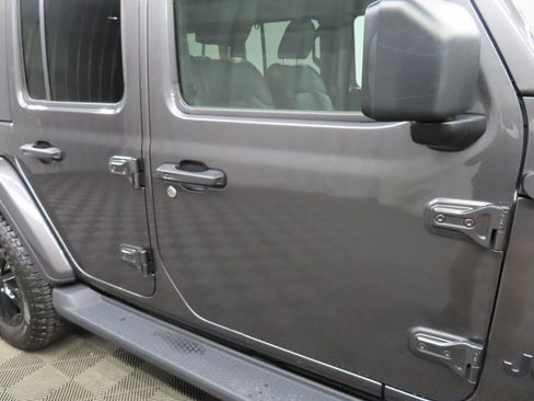 Used 2021 Jeep Wrangler Unlimited Sahara image 29