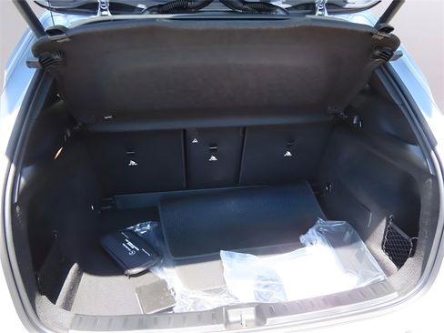 New 2025 Mercedes-Benz GLA 250 4MATIC image 38