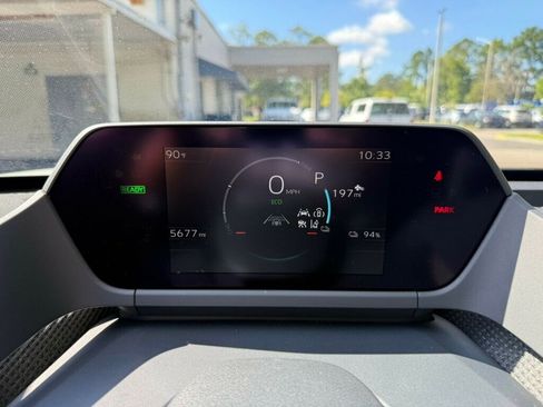 Used 2024 Subaru Solterra image 4