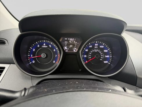 Used 2013 Hyundai Elantra GLS w/ Preferred Pkg FWD image 16