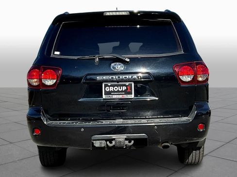 Used 2019 Toyota Sequoia TRD Sport image 4