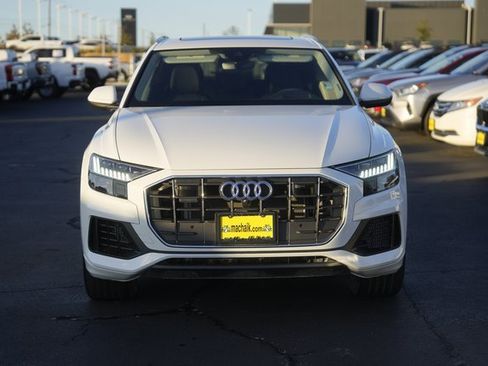 Used 2023 Audi Q8 Prestige image 3
