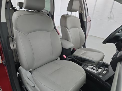 Used 2014 Subaru Forester 2.5i Limited AWD/4WD image 10