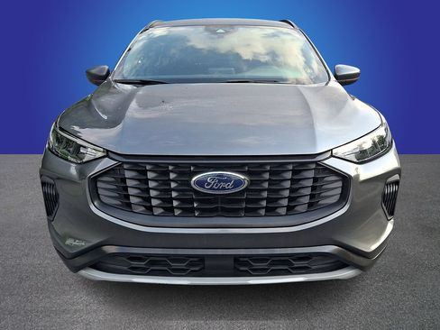 Used 2026 Ford Escape ST-Line AWD/4WD image 2