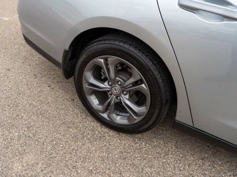 Used 2024 Honda Accord EX image 10