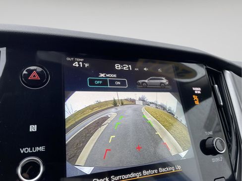 Certified 2025 Subaru Outback Premium image 3