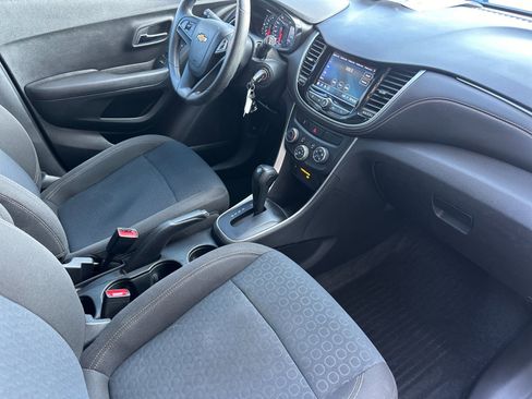 Used 2020 Chevrolet Trax LS w/ Tint and Cruise Package image 15