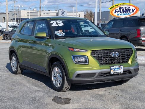 Certified 2023 Hyundai Venue SE image 1