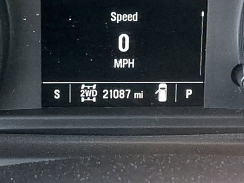 Used 2024 Chevrolet Silverado 2500 Custom w/ Custom Value Package image 19