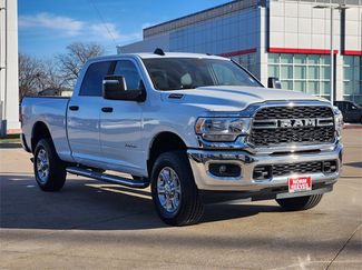 Used 2024 RAM 2500 Big Horn video 2