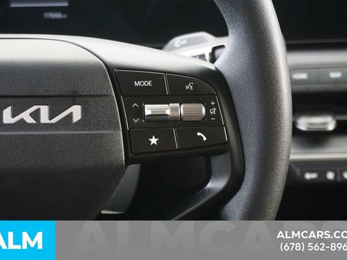 Used 2025 Kia K4 FWD image 21