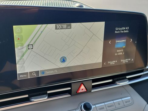 New 2026 Hyundai Elantra Limited FWD image 15
