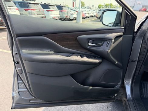 Used 2024 Nissan Murano Platinum w/ Cargo Package AWD/4WD image 13