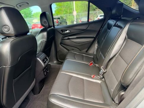 Used 2018 Chevrolet Equinox Premier w/ Infotainment II Package AWD/4WD image 26