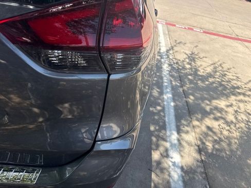 Used 2020 Nissan Rogue S FWD image 6