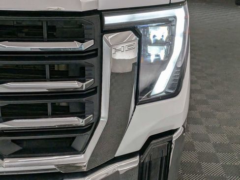 Used 2024 GMC Sierra 3500 SLE w/ SLE Value Package image 10