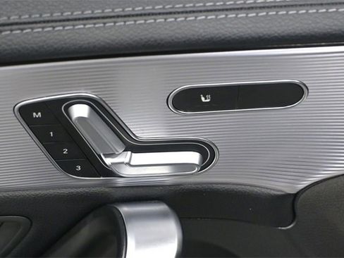 Used 2020 Mercedes-Benz CLA 250 4MATIC image 15