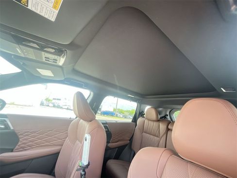 New 2025 Mitsubishi Outlander SEL image 22
