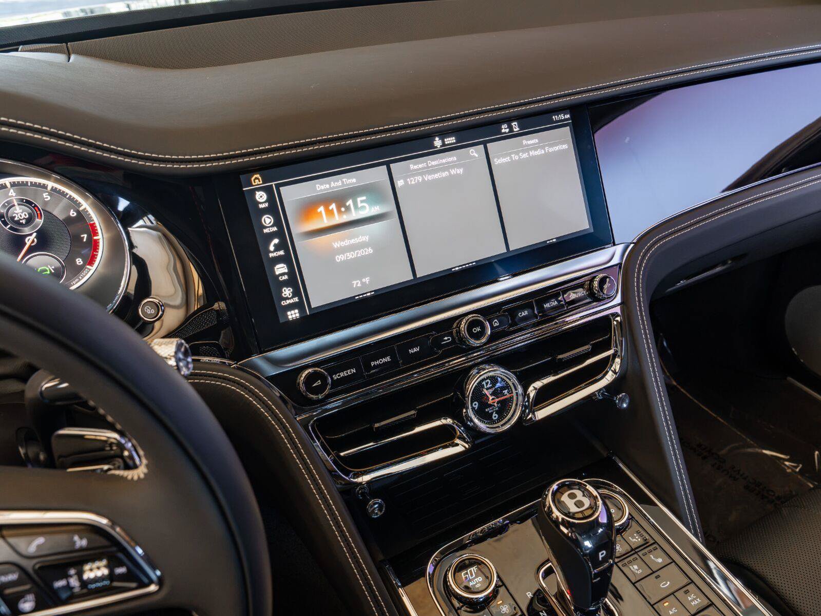 Used 2024 Bentley Flying Spur Azure AWD/4WD image 14