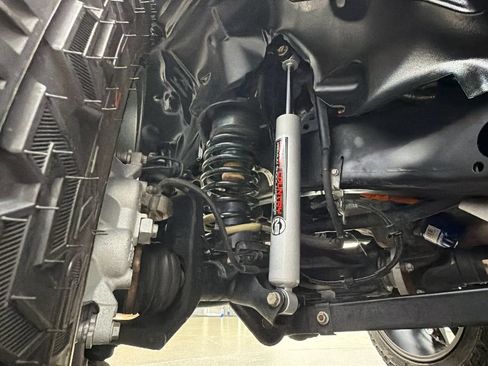 Used 2023 Jeep Wrangler Unlimited Sahara w/ Cold Weather Group AWD/4WD image 16