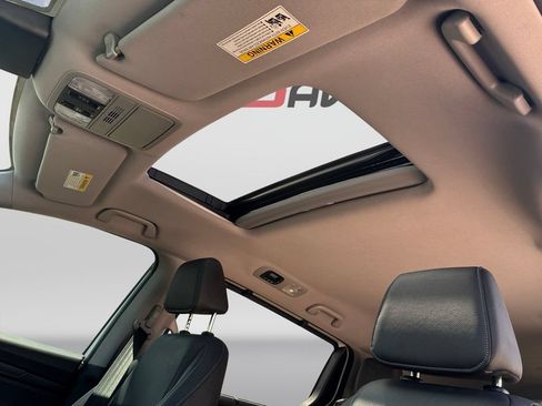 Used 2024 Honda Odyssey EX-L image 12