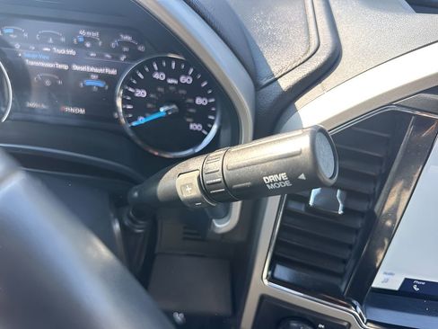 Used 2022 Ford F250 Lariat image 16