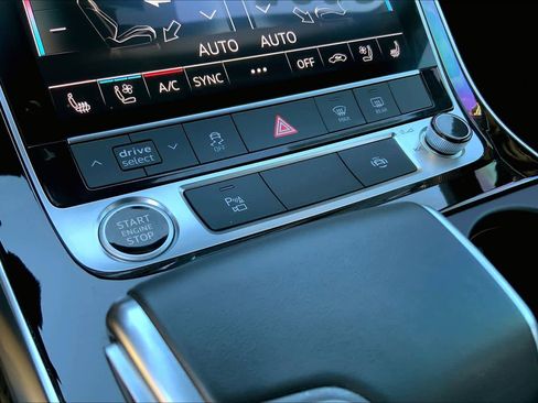 Certified 2025 Audi Q7 3.0T Premium Plus w/ Premium Plus Package image 33