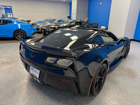 Used 2019 Chevrolet Corvette Z06 RWD image 8