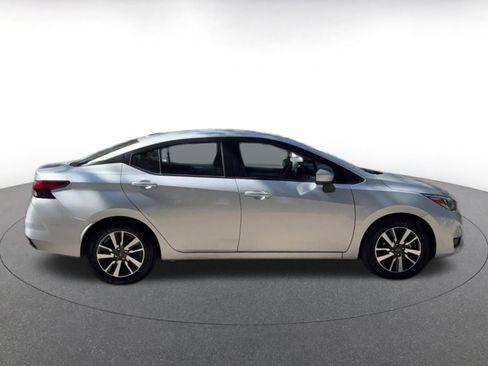 Used 2025 Nissan Versa SV FWD image 17
