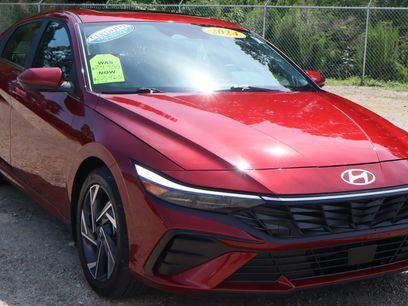 Certified 2024 Hyundai Elantra SEL w/ Convenience Package