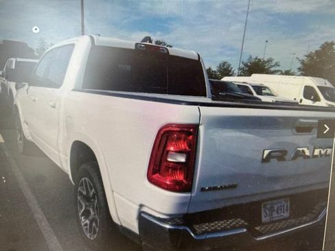 Used 2025 RAM 1500 Laramie AWD/4WD image 3