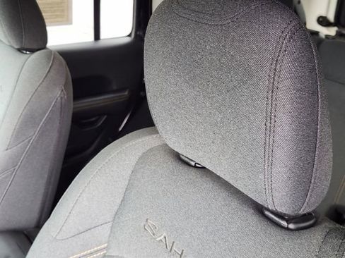 Used 2024 Jeep Wrangler Sahara image 13