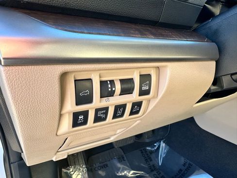 Used 2018 Subaru Outback 3.6R Limited image 18